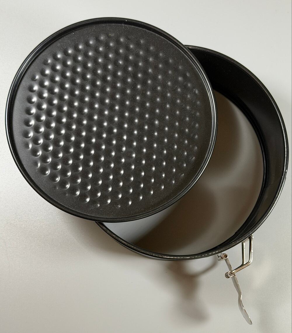 7 Inch Nonstick Springform Cake Pan Removable Base Like New